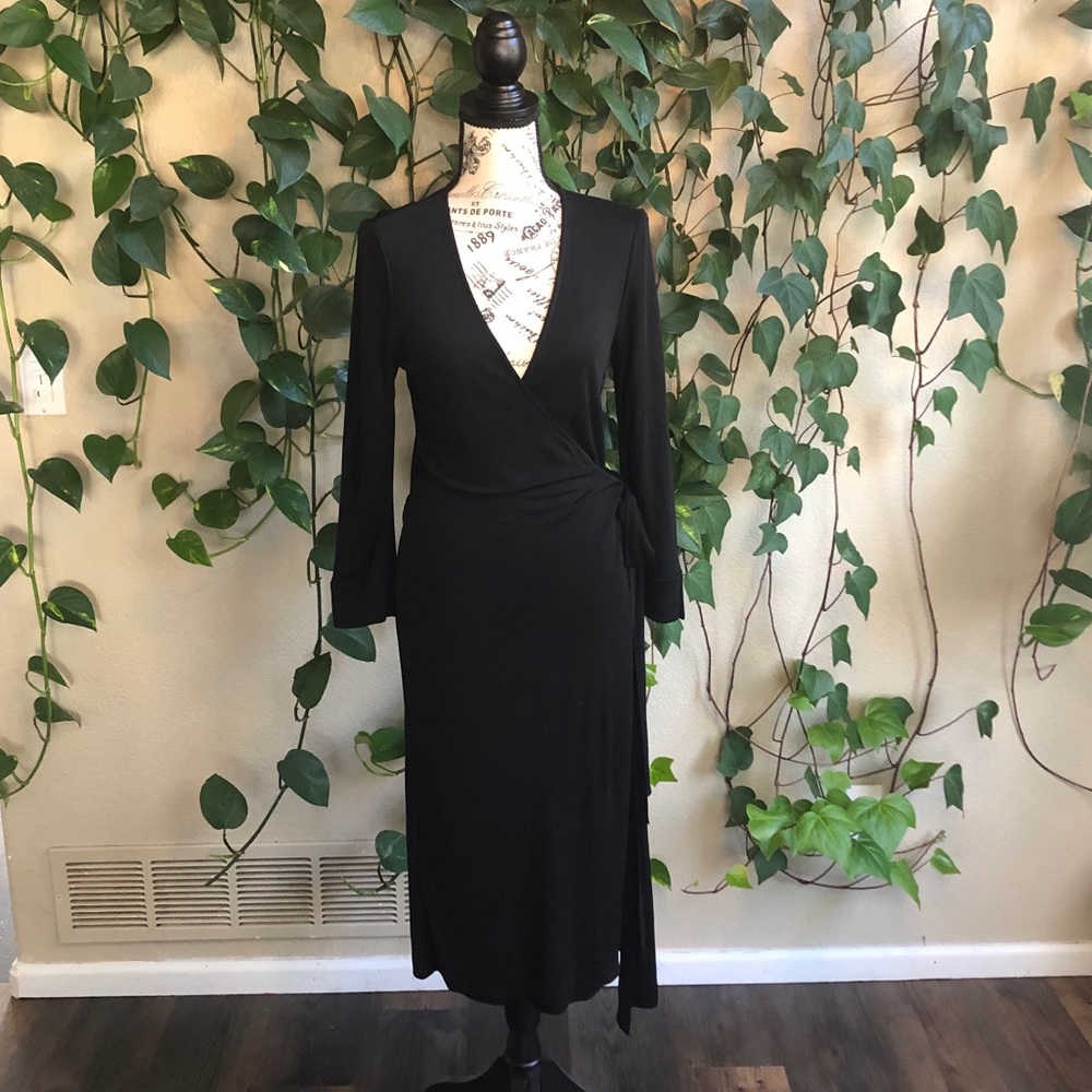 DIANE VON FURSTENBERG Black Wrap Dress | 10